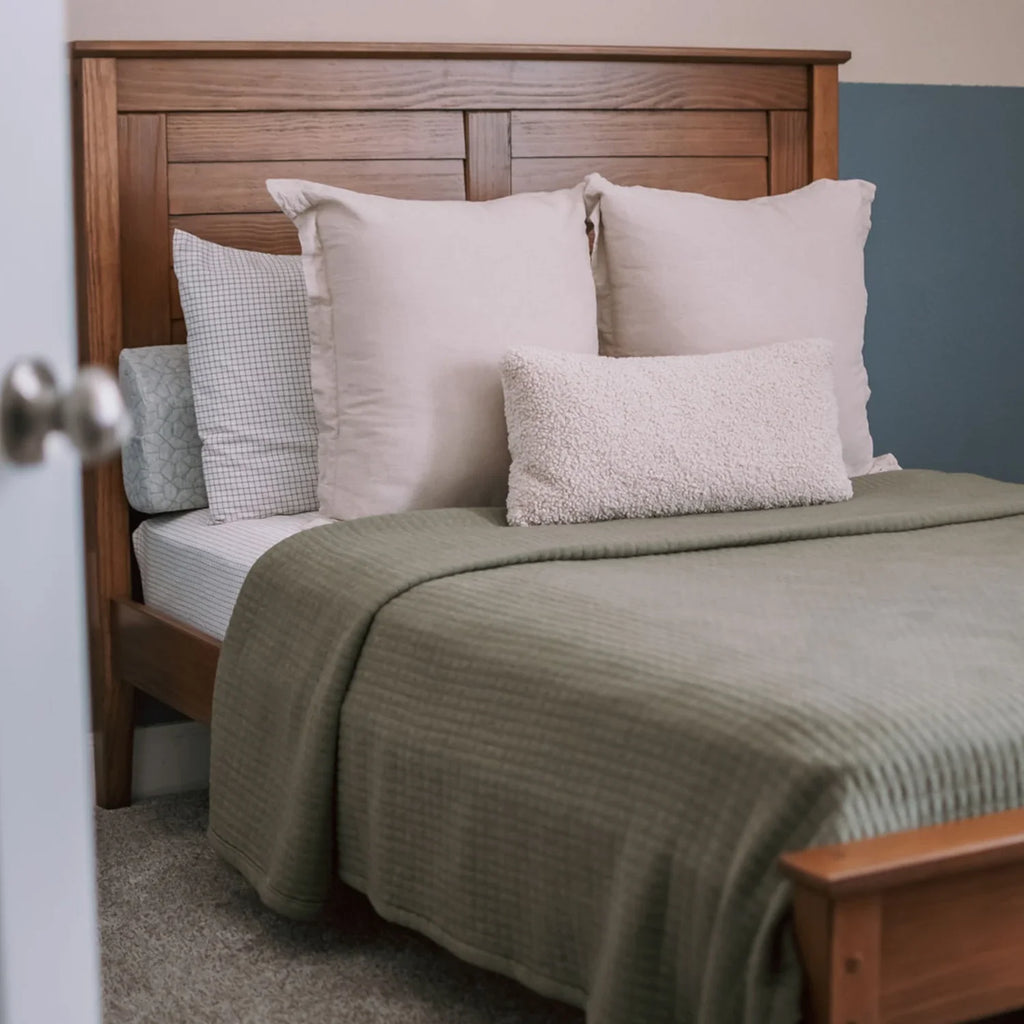 Greenport Louvered Platform Bed