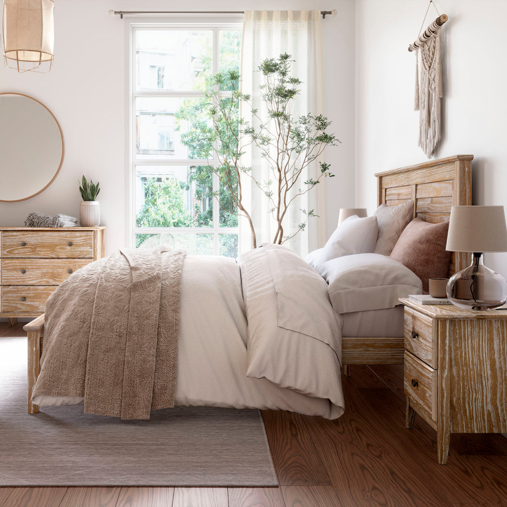 Greenport Louvered Platform Bed